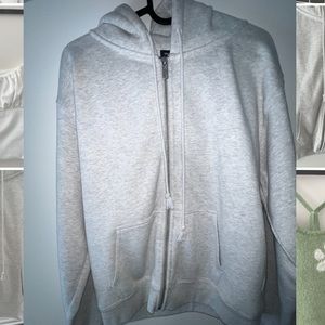 christy hoodie silver grey regular size (bit more silver in person)